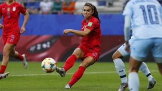 جام جهانی زنان: الکس مورگان، مهاجمی که از فوتبال فراتر رفته است