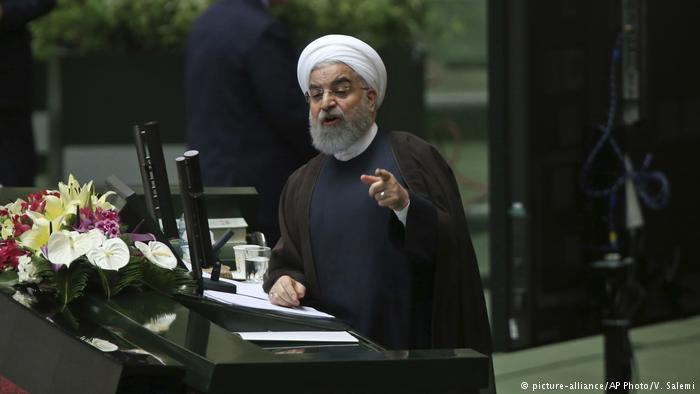 حضور روحانی در مجلس؛ نمایندگان از پاسخ‌های رییس‌جمهور قانع نشدند
