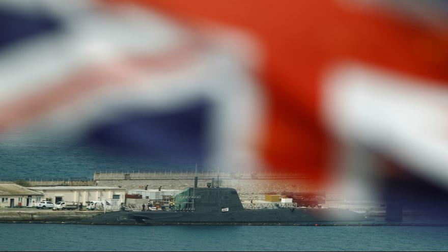 «زیردریایی‌های بریتانیا برای حمله موشکی احتمالی به سوی سوریه به حرکت درآمدند»