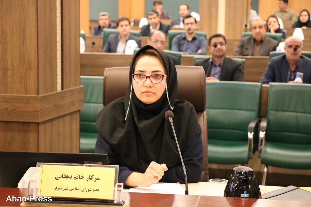دفاع رئیس کمیسیون گردشگری شورای شهر شیراز از برنامه‌های نوروزی ۱۳۹۷