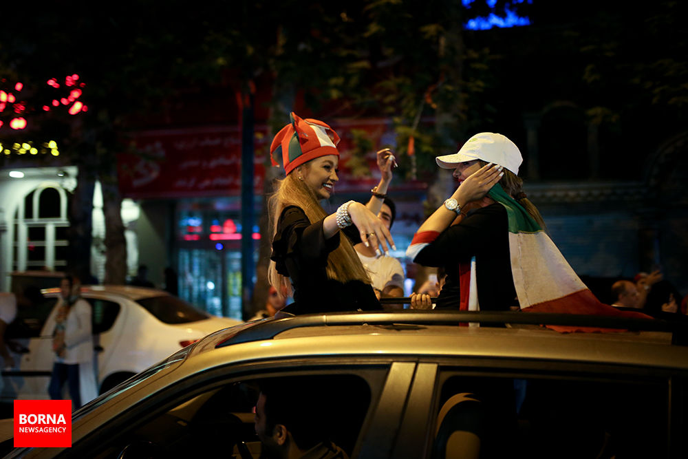 آلبوم عکس؛ شادی ایرانیان پس از پیروزی تیم‌ملی