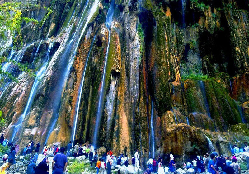لزوم دخالت استاندار فارس برای بازگشایی ورودی آبشار مارگون