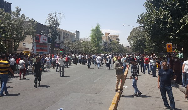 شعار «مرگ بر دیکتاتور» در اعتراضات شیراز