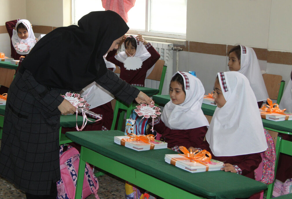 معلمان حق‌التدریس پیش‌دبستانی فارس خواستار تغییر شرایط استخدامی شدند