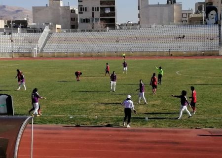 کمک ۵۰ میلیون تومانی به تیم فوتبال بانوان شیراز