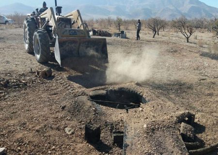 ۲۳۱ حلقه چاه غیرمجاز کشاورزی در ارسنجان تخریب شد