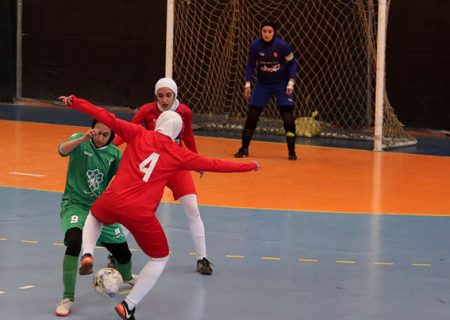 لیگ برتر فوتسال بانوان؛ تیم‌های شیراز مقابل حریفان خود شکست خوردند