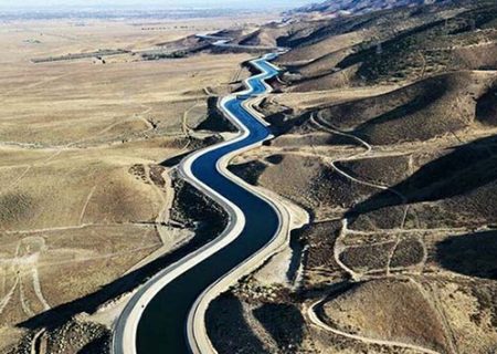 نشست مشترک برای انتقال آب خلیج فارس به دو استان فارس و اصفهان