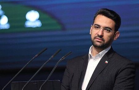آذری جهرمی : پست خصوصی در ایران راه‌اندازی می‌شود