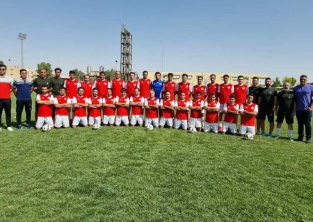 فارس قهرمان رقابت‌های فوتبال کانون وکلای کشور شد