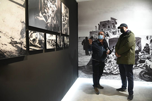نمایشگاه عکاسان ایرانی و عراقی درباره جنگ در شیراز آغاز به کار کرد