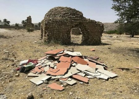 ویرانی یادمان های تاریخی صحرای پوشنج داراب و بی توجهی مسوولان