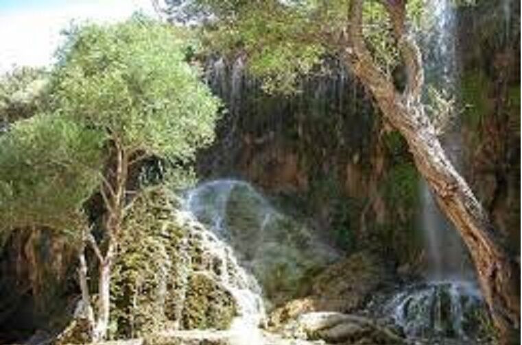 منطقه گردشگری آبشار آسیاب خرابه تا ایمن سازی تعطیل است