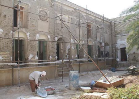 تعمیر و مرمت خانه محمودی لار در حال اجراست
