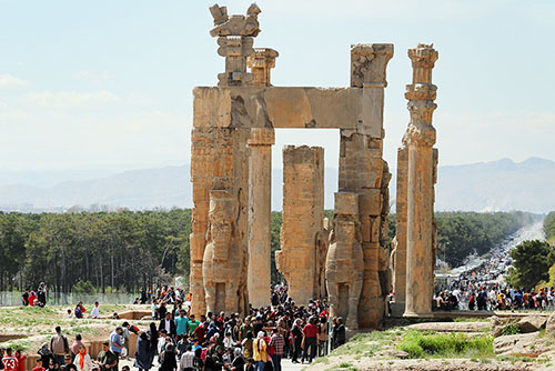 نوروز ۱۴۰۲؛ بیش از ۹۰۰ هزار نفر از مواریث فرهنگی و تاریخی فارس بازدید کردند