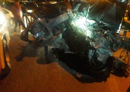 متلاشی شدن خودروی پژو در حادثه رانندگی در شیراز