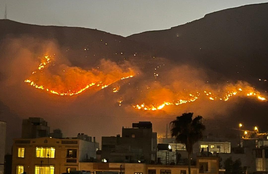 آتش‌سوزی ارتفاعات دراک شیراز مهار شد