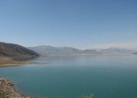 رهاسازی آب درودزن فارس به دلیل تاخیر در بارندگی‌ها