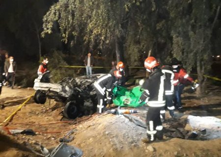 واژگونی خودرو در شیراز ۲ کشته به دنبال داشت