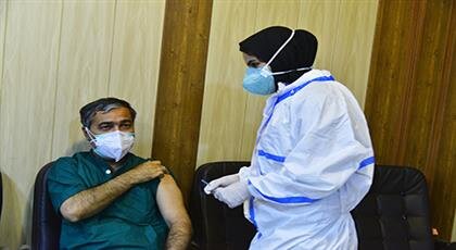 آغاز واکسیناسیون کرونا برای کارکنان زندان‌ها در فارس