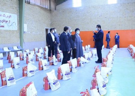 اعطای ۳۵۰۰ بسته معیشتی به خانواده زندانیان در شیراز