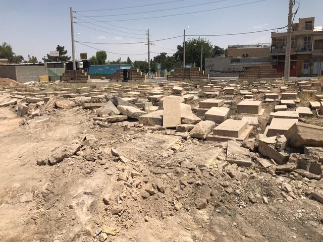 توضیحات شهردار منطقه ۲ شیراز در مورد تخریب یک گورستان قدیمی