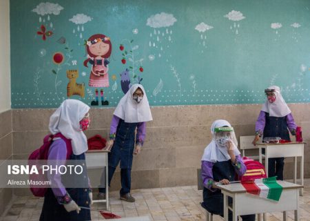 ثبت‌نام پایه هفتم و دهم مدارس عادی در فارس آغاز شد