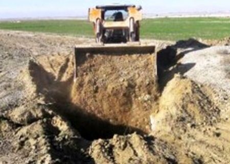 انسداد ۱۷ حلقه چاه غیرمجاز در شهرستان فراشبند