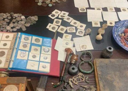 قاچاق ۵۷۰ قلم عتیقه؛ ارزش چند میلیاردی سکه‌ها