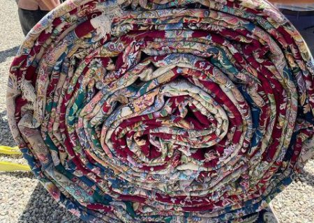 تصاویر چهار فرش دستباف صادراتی با مساحت ۲۰۰۰ متر