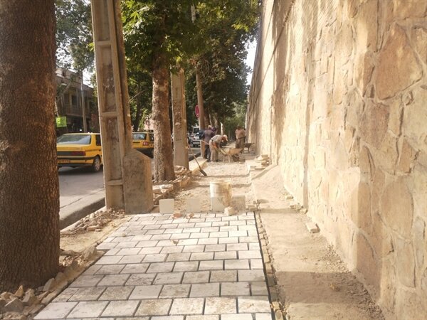 بهسازی مسیر پیاده‌رو قلعه فلک‌الافلاک خرم‌آباد