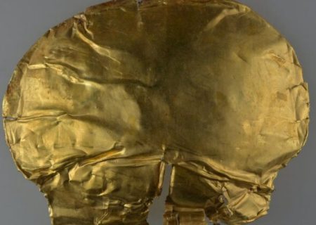 کشف نقاب طلای ۳ هزار ساله