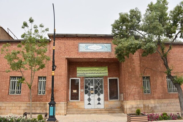 پیشرفت ۹۰ درصدی مرمت قدیمی‌ترین کتابخانه عمومی فارس