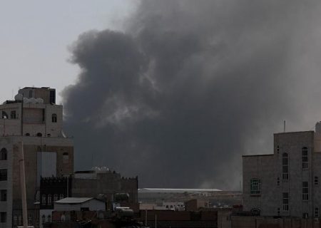 حمله موشکی حوثی‌ها به فرودگاه أبها و تاسیسات نفتی عربستان؛ آمریکا واکنش نشان داد