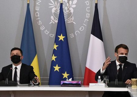 بحران اوکراین؛ زلنسکی در پاریس خواهان برگزاری نشستی با حضور مرکل، ماکرون و پوتین شد