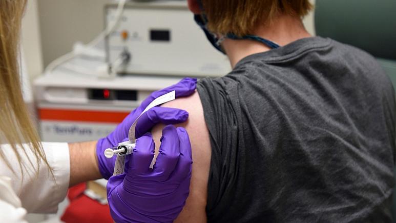 بایون‌تک و فایزر برای عرضه واکسن خود در آمریکا درخواست مجوز می‌کنند
