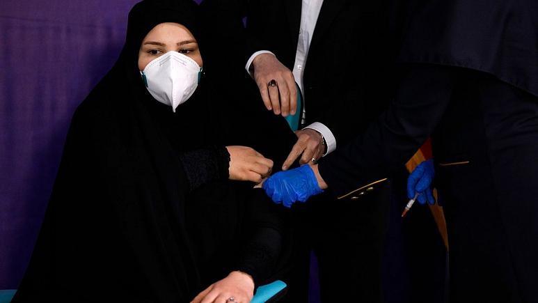 آزمایش انسانی واکسن کرونا تولید ایران با تزریق به سه نفر آغاز شد