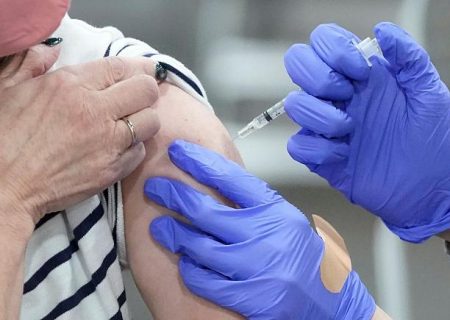 واکسیناسیون کرونا از امروز در فارس مجددا شروع می‌شود