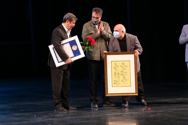 نشان یونسکو به برگزیدگان جایزه حکیم نظامی اهدا شد