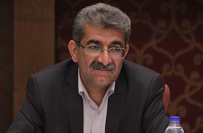 «مدیرکل میراث فرهنگی فارس استعفا دهد»