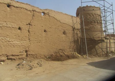 مرمت قلعه تاریخی حسن‌آباد اشکذر آغاز شد