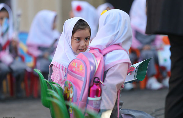 سرویس مدارس شیراز یکشنبه هم دانش‌آموزان را به مدرسه نمی‌برند