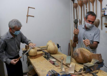 آموزش و کسب مهارت ۵۵۰ هنرجوی صنایع‌دستی در استان فارس