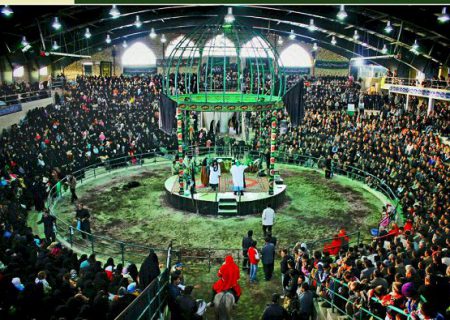 مراسم ۴۰۰  ساله تعزیه‌خوانی در تکیه حسینی ارمغانخانه زنجان