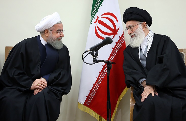 رهبر انقلاب خطاب به حسن روحانی: با شما هیچ مشکلی ندارم