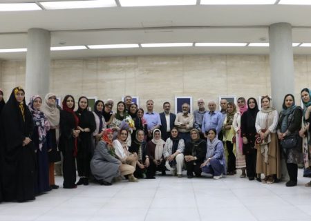 نمایشگاه آثار خوشنویسی زنان فارس برپا شد