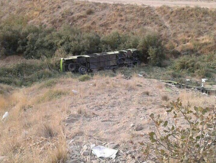 سقوط اتوبوس مسافربری به دره جاجرود ۱۱ کشته بر جای گذاشت