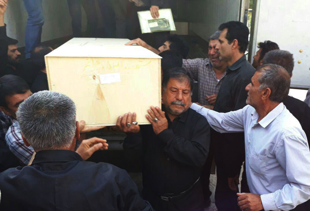 پیکر شهدای حملات ناصریه عراق وارد شیراز شد