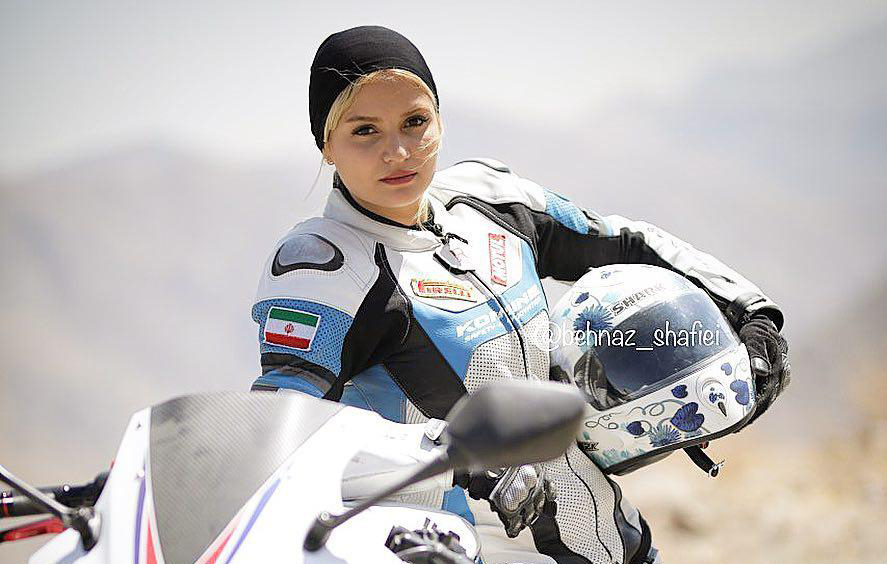 پای صحبت‌های بهناز شفیعی، یکی از بهترین موتورسواران زن در ایران