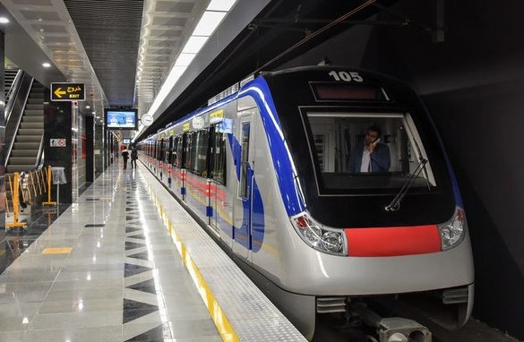 اینترنت رایگان در اختیار مسافران مترو و گردشگران در شیراز قرار می‌گیرد